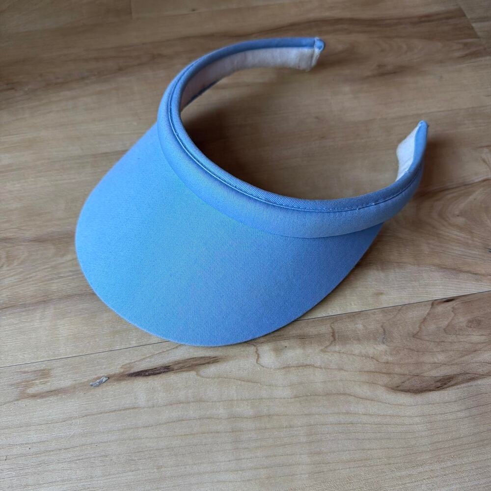 The cutest y2k vintage baby blue tennis visor